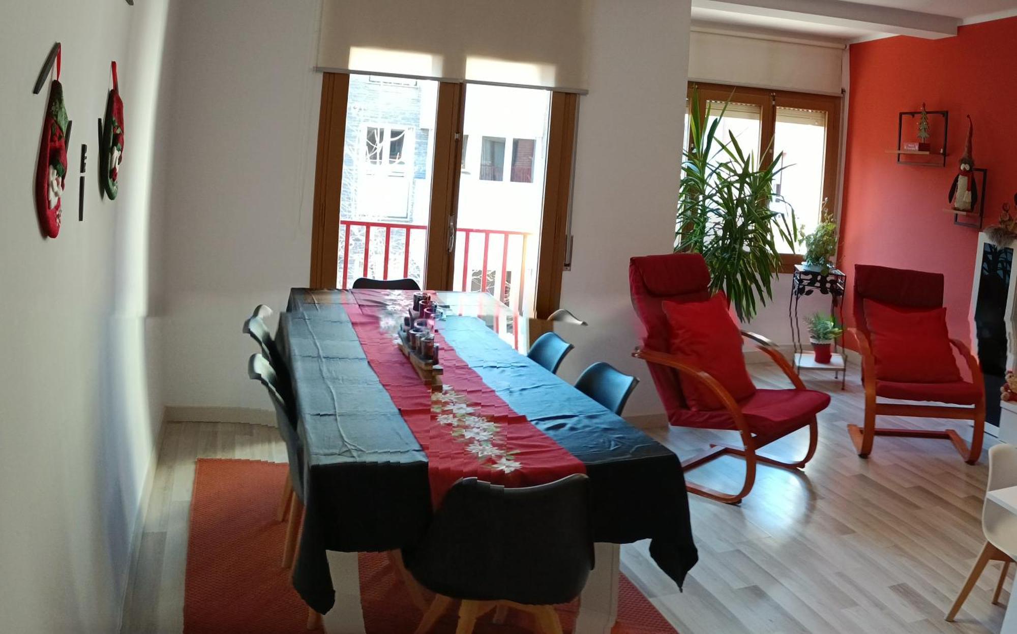 Apartamento Confort I La Seu d'Urgell Dış mekan fotoğraf