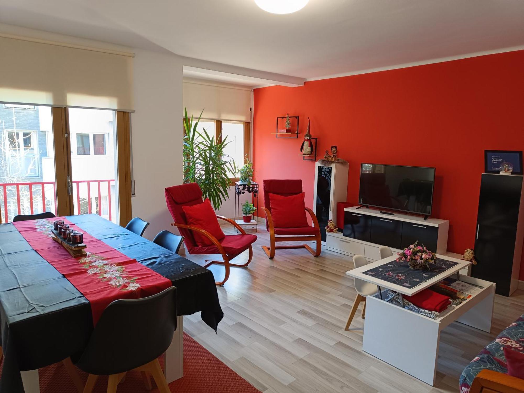 Apartamento Confort I La Seu d'Urgell Dış mekan fotoğraf