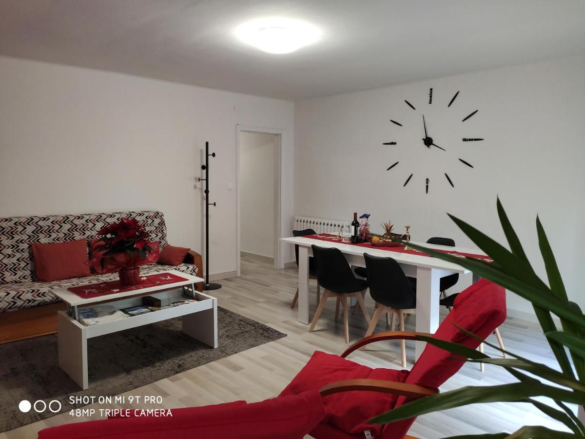 Apartamento Confort I La Seu d'Urgell Dış mekan fotoğraf